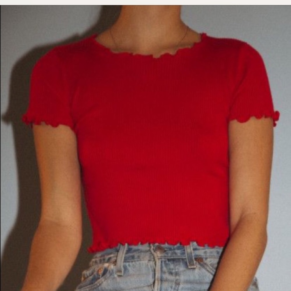 Brandy Melville red lettuce edge crop top!